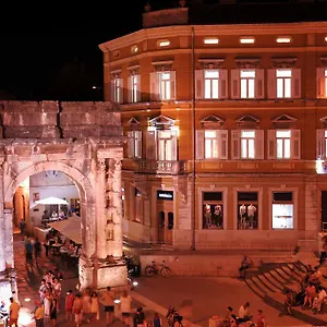 boutique-hostel-joyce.pula-hotels.org/